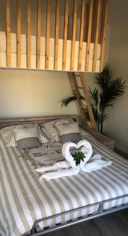 Charmante Maisonnette Avec Terrasse A 100M De La Plage Langrune-sur-Mer Kültér fotó